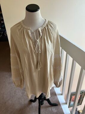 Belle by Kim Gravel Cream Boho Tie-Front Tunic with Embroidered Sleeves